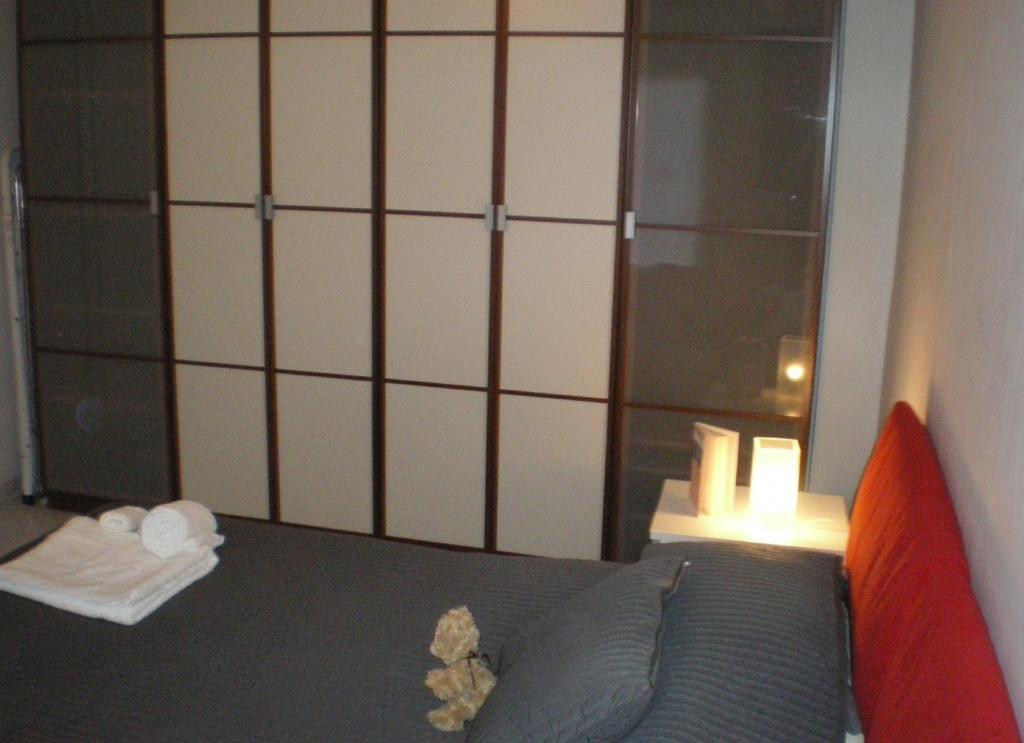 Apartment Melozzo Милано Стая снимка